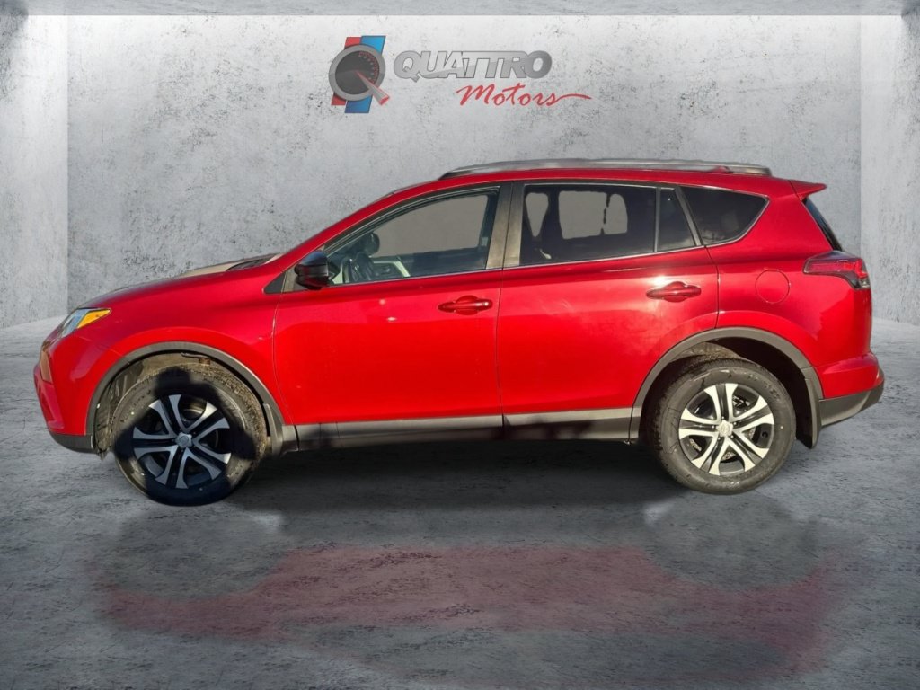 Used 2016 Toyota RAV4 LE AWD/4WD image 2