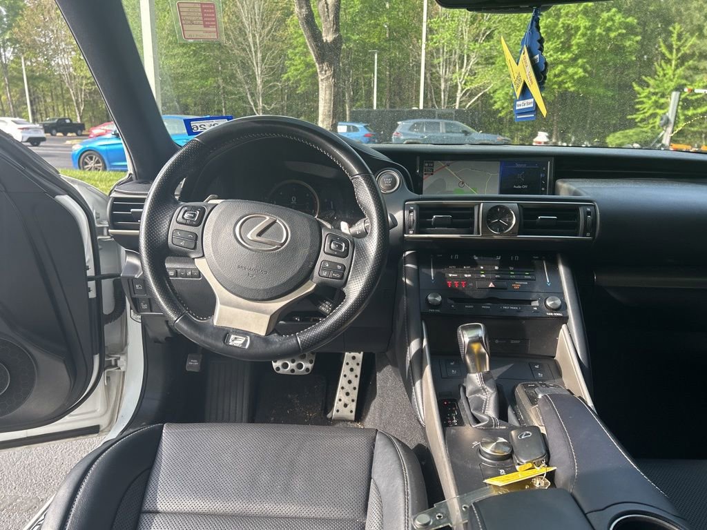 Used 2017 Lexus IS 200t image 8