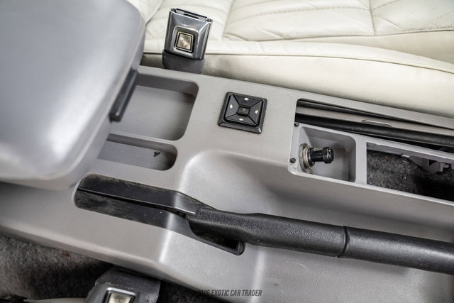 Used 1993 Ford Mustang LX RWD image 62