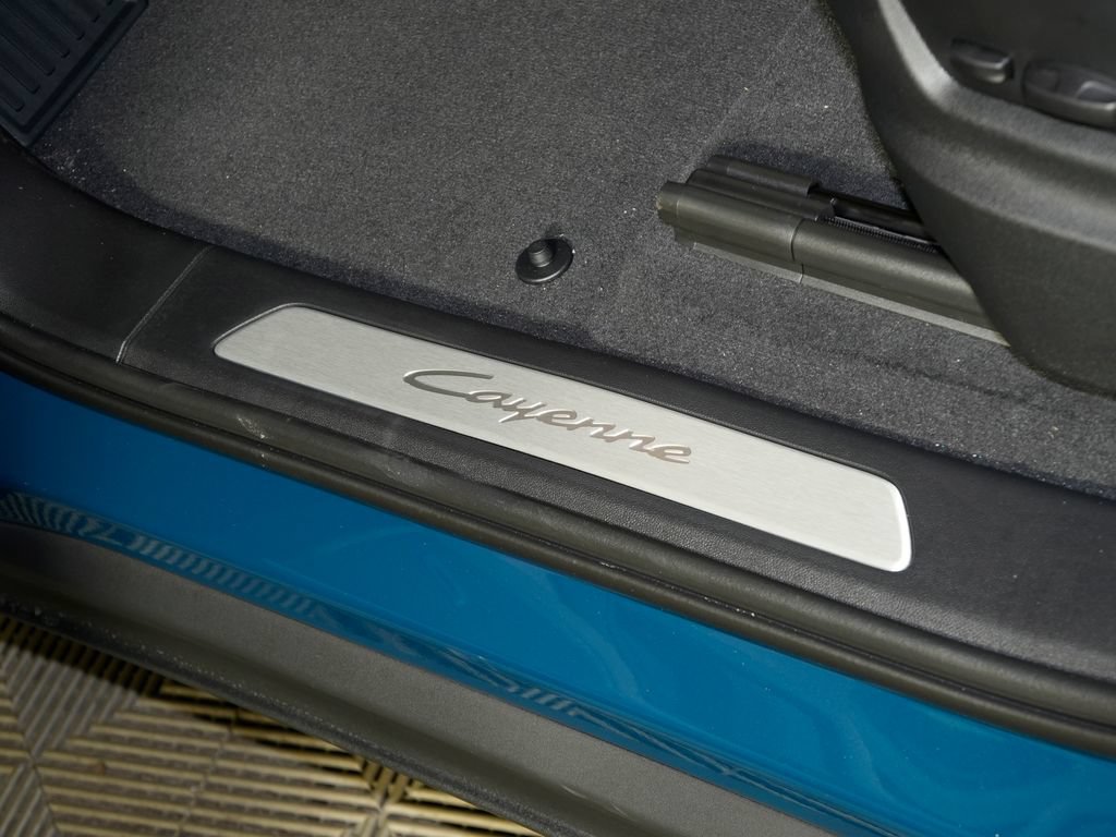 Certified 2026 Porsche Cayenne E-Hybrid AWD/4WD image 19
