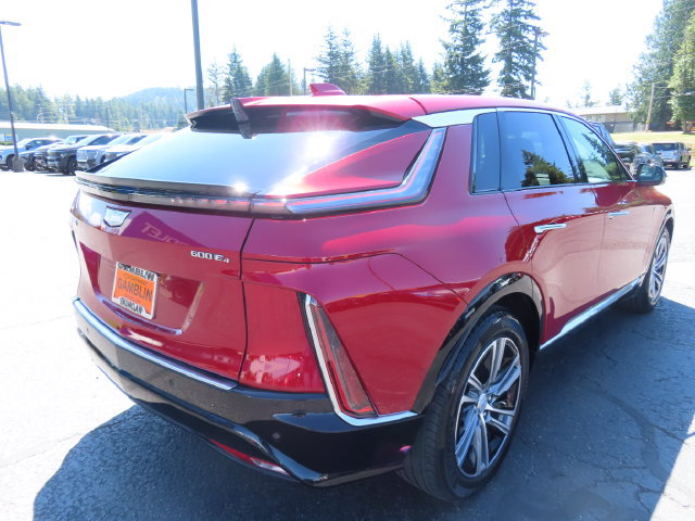 Certified 2024 Cadillac Lyriq Luxury AWD/4WD image 8