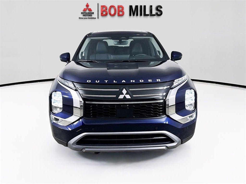 New 2025 Mitsubishi Outlander SE image 2