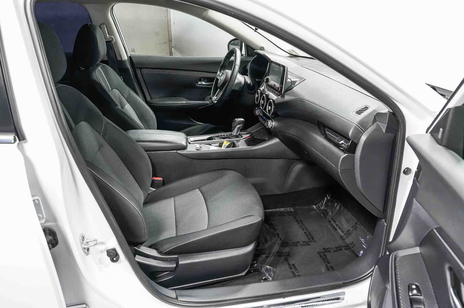 Used 2020 Nissan Sentra SV FWD image 16