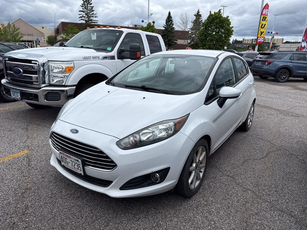 Used 2017 Ford Fiesta SE w/ Equipment Group 201A FWD image 2