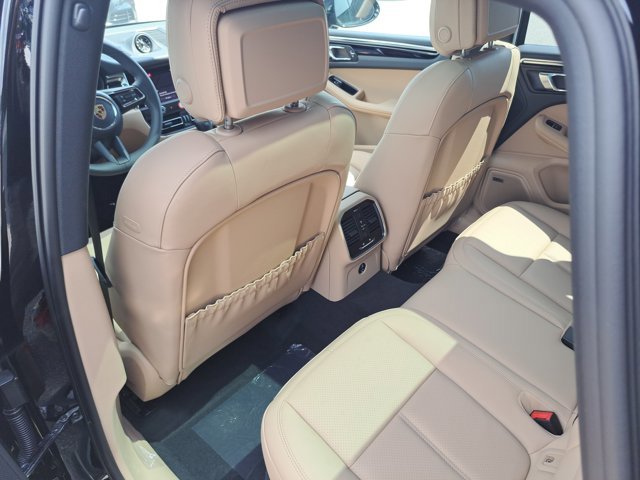 New 2026 Porsche Macan image 20