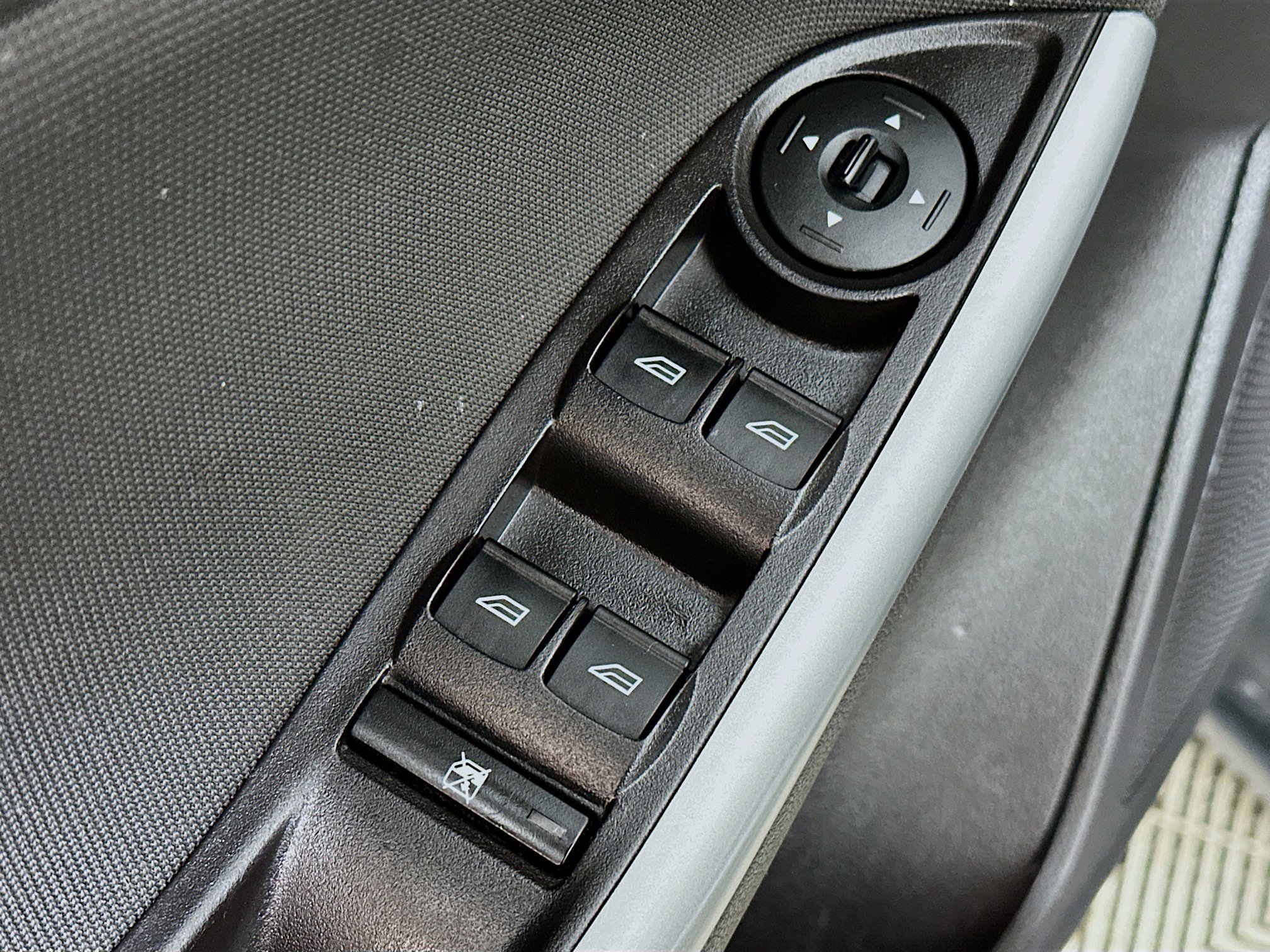 Used 2014 Ford Focus SE w/ Equipment Group 201A image 17