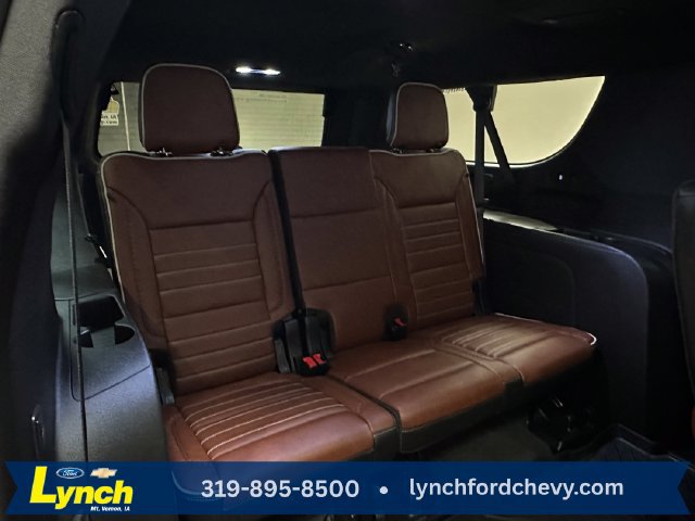 Used 2024 GMC Yukon XL Denali Ultimate AWD/4WD image 25