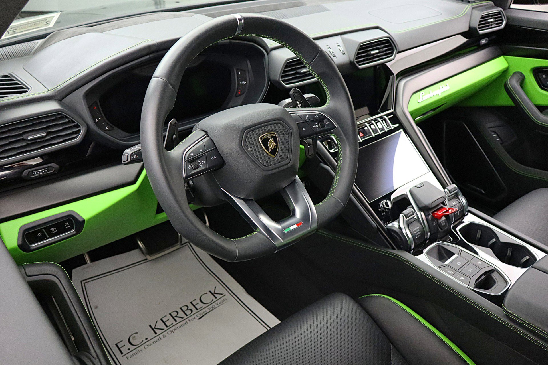 Used 2024 Lamborghini Urus S image 40