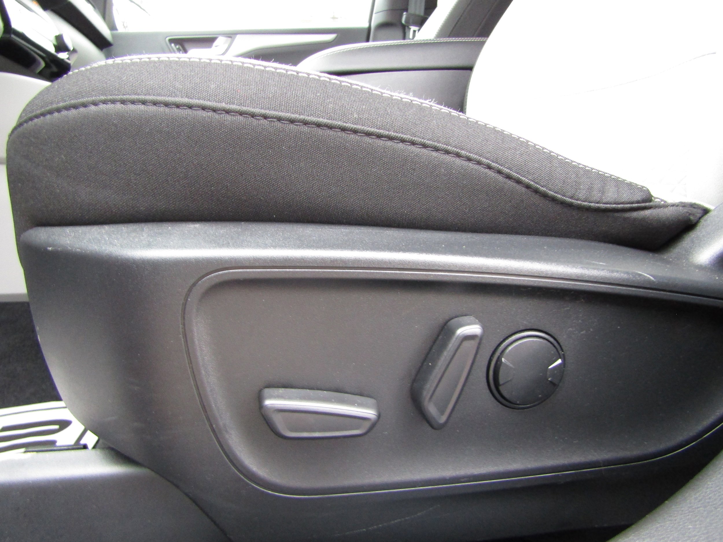 Used 2023 Ford Escape Active w/ Tech Pack #2 AWD/4WD image 20
