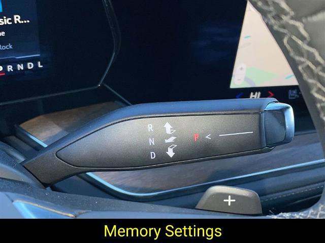 New 2025 Chevrolet Suburban High Country image 24