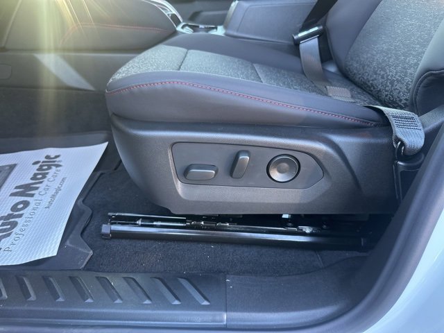 New 2025 Chevrolet Colorado Z71 w/ Technology Package image 17