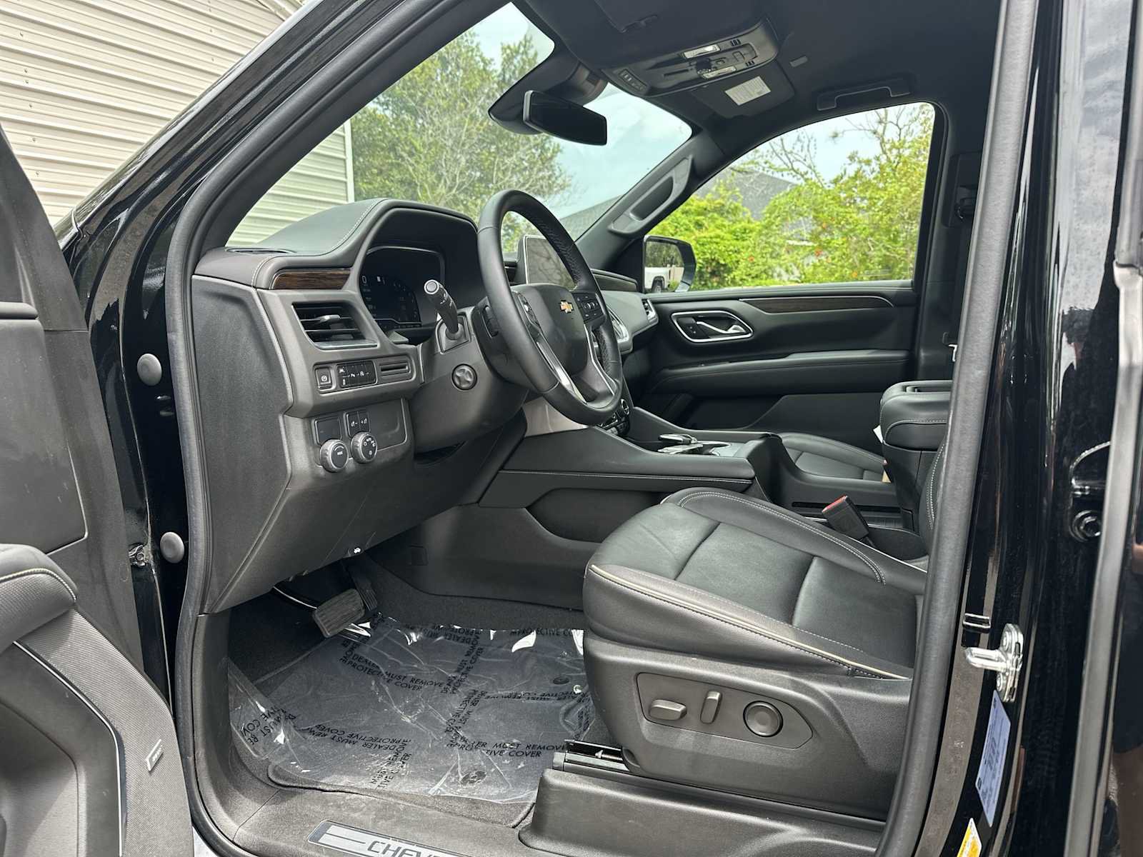 Certified 2023 Chevrolet Tahoe Premier RWD image 2