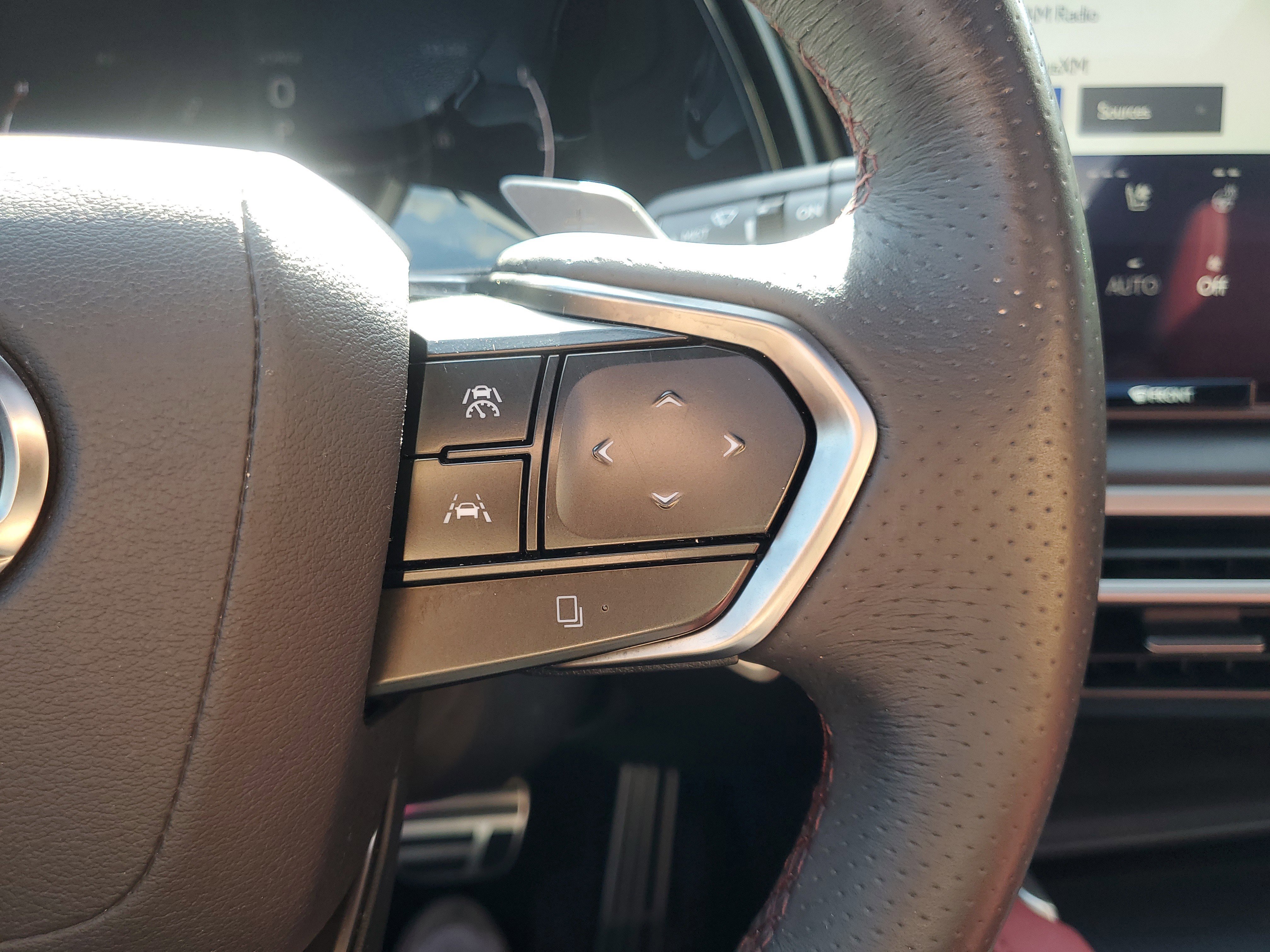 Used 2024 Lexus RX 500h F Sport w/ Cold Area Package image 23