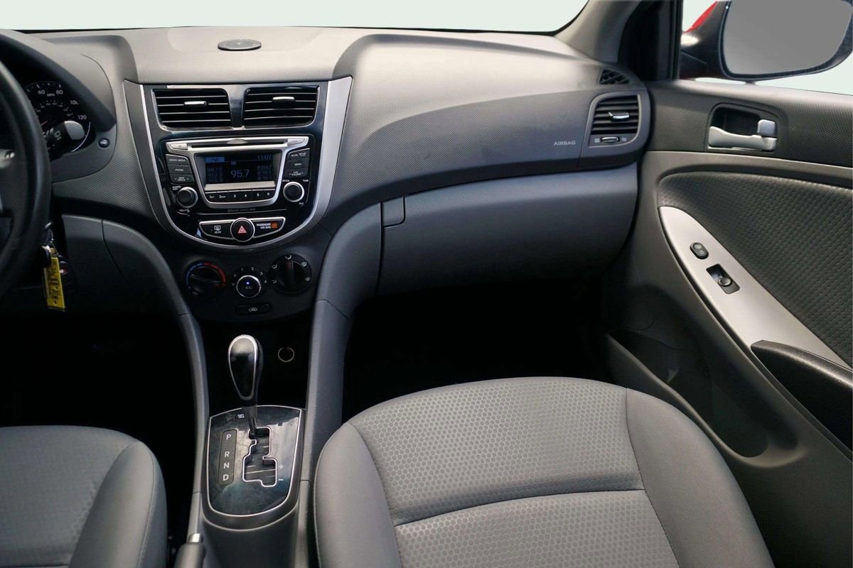 Used 2015 Hyundai Accent Sport image 21