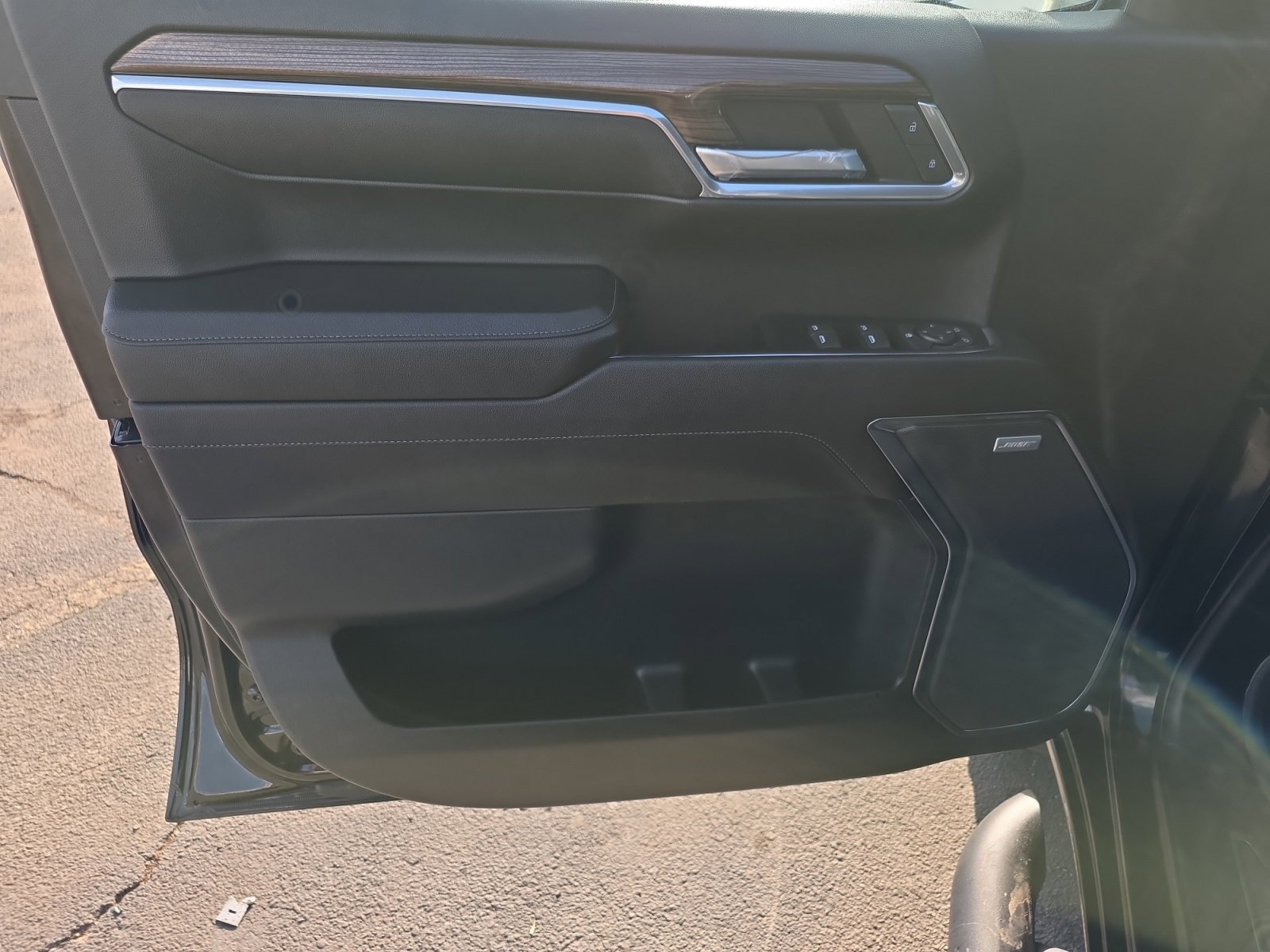 Used 2023 Chevrolet Silverado 1500 LT Trail Boss w/ LT Trail Boss Premium Package image 14