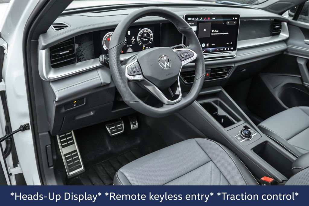 New 2026 Volkswagen Tiguan SE R-Line image 4