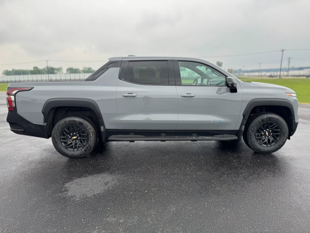New 2025 Chevrolet Silverado EV LT image 6