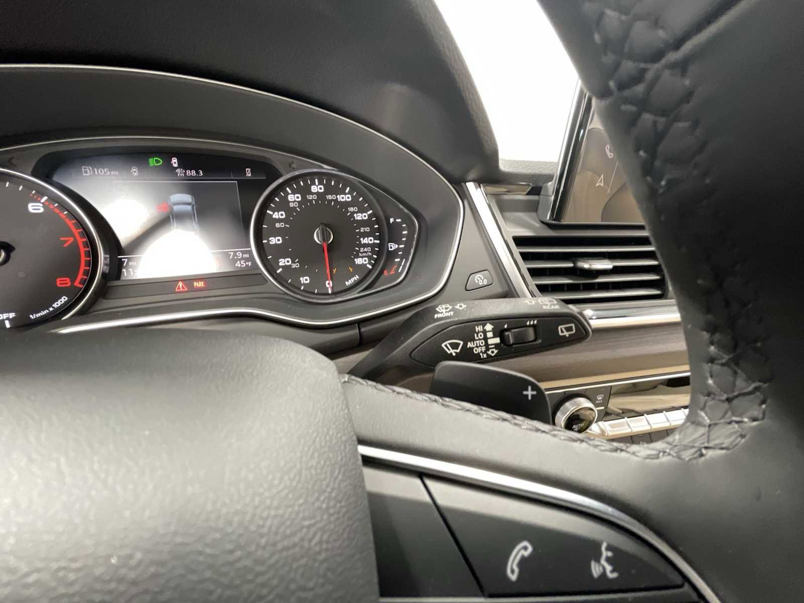 Used 2024 Audi Q5 2.0T Premium image 25