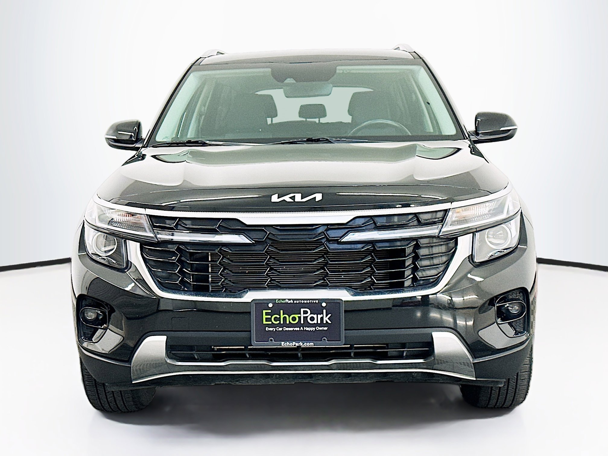 Used 2024 Kia Seltos S image 2