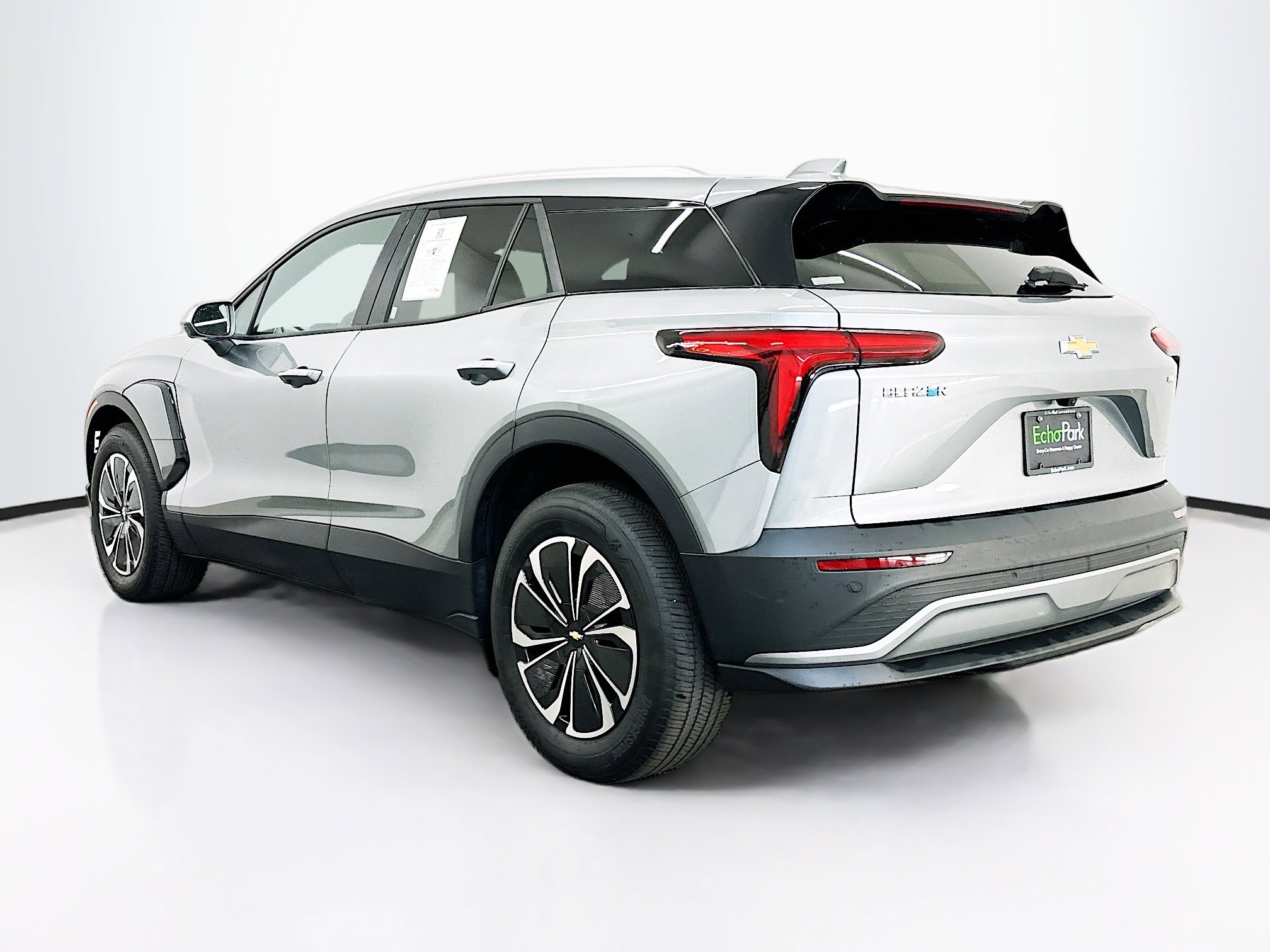 Used 2024 Chevrolet Blazer EV LT AWD/4WD image 5