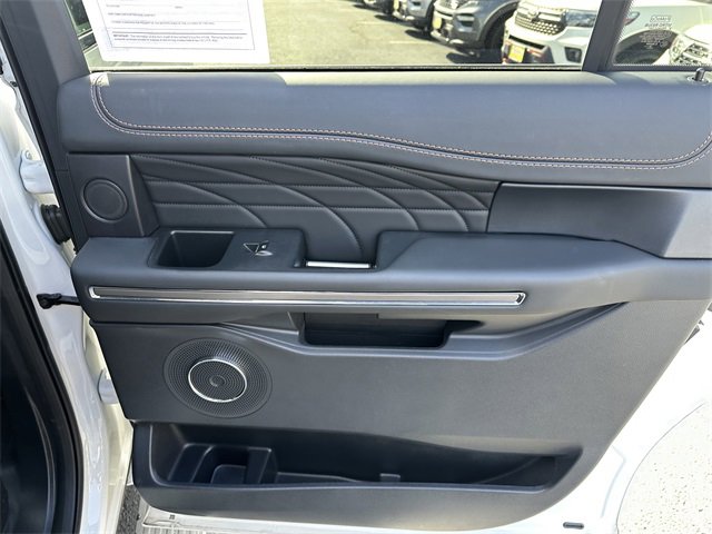 Certified 2024 Ford Expedition Max Platinum image 40