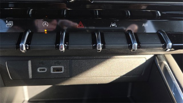 New 2026 GMC Canyon AT4 image 33