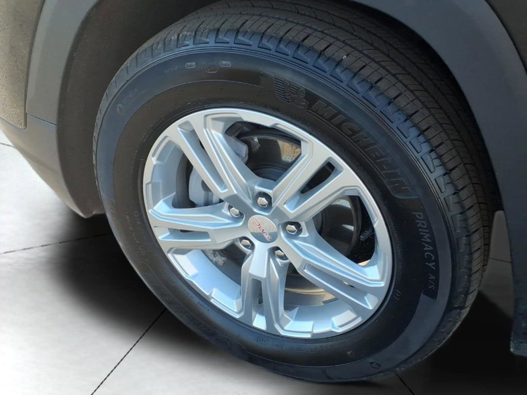 Used 2024 GMC Terrain SLE w/ Driver Convenience Package image 24