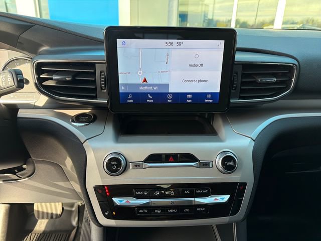 Used 2024 Ford Explorer XLT w/ Equipment Group 202A AWD/4WD image 24
