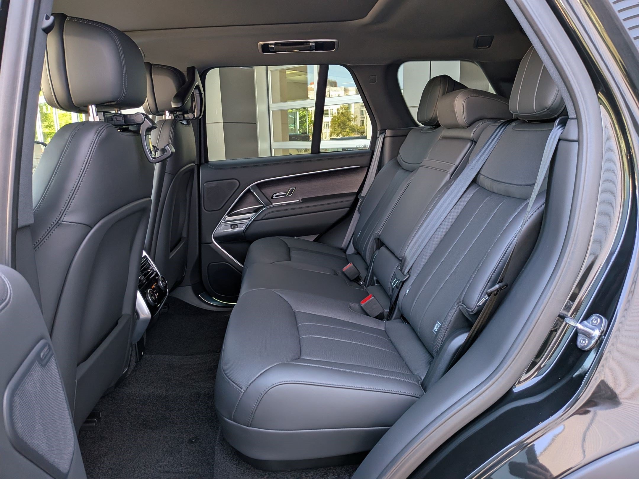 New 2026 Land Rover Range Rover SE AWD/4WD image 26