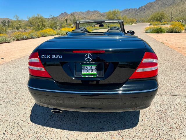 Used 2005 Mercedes-Benz CLK 320 Cabriolet image 25