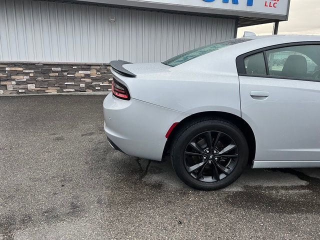 Used 2020 Dodge Charger SXT w/ Blacktop Package AWD/4WD image 11
