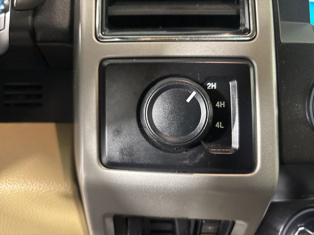 Used 2019 Ford F250 Lariat w/ Lariat Value Package image 19