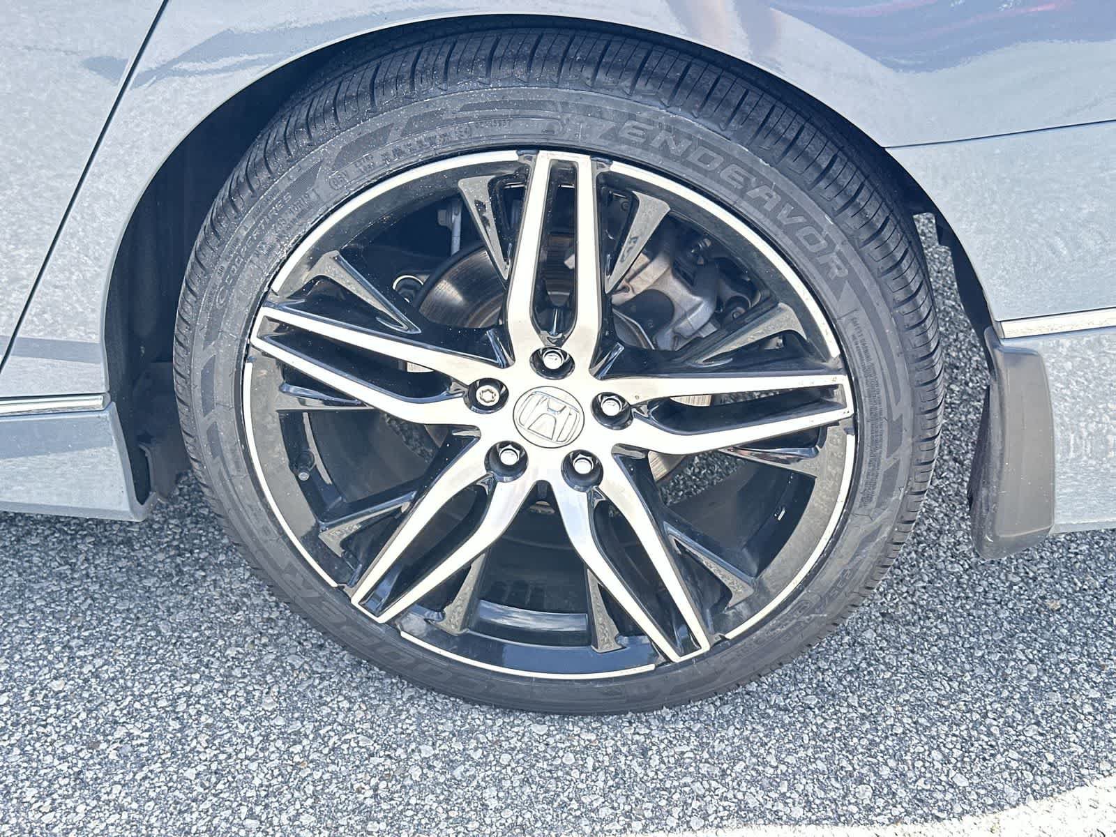 Used 2022 Honda Accord Touring image 12