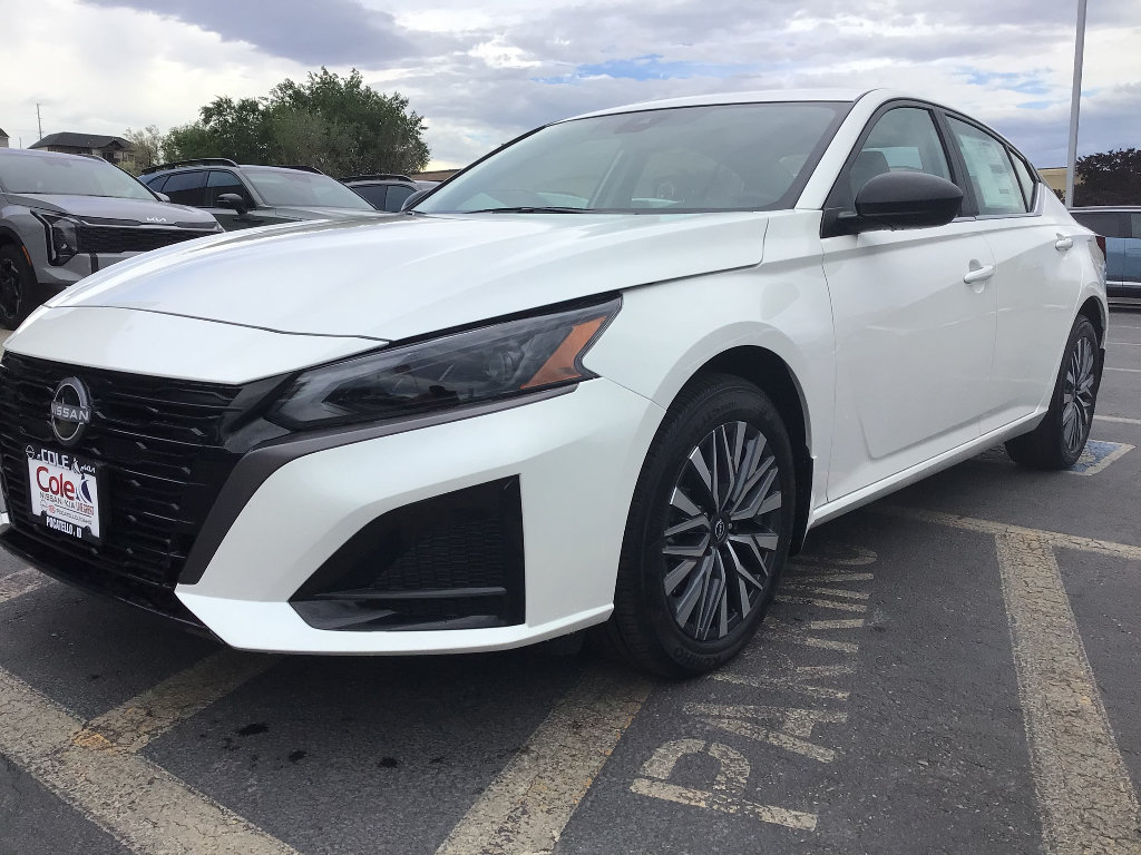 New 2026 Nissan Altima 2.5 SV AWD/4WD image 2
