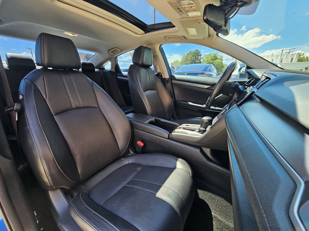 Used 2016 Honda Civic Touring image 16