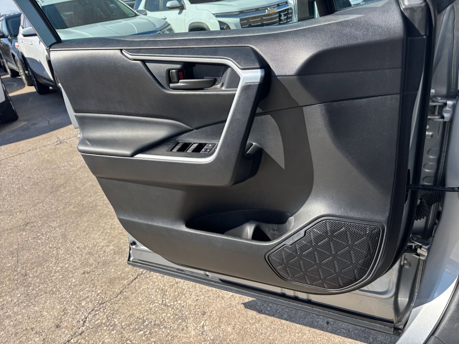 Used 2025 Toyota RAV4 LE image 18