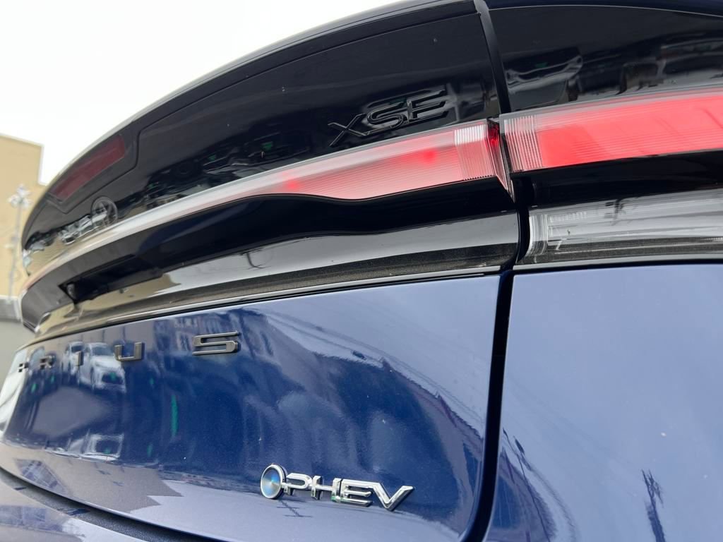 New 2026 Toyota Prius Plug-In Hybrid image 7