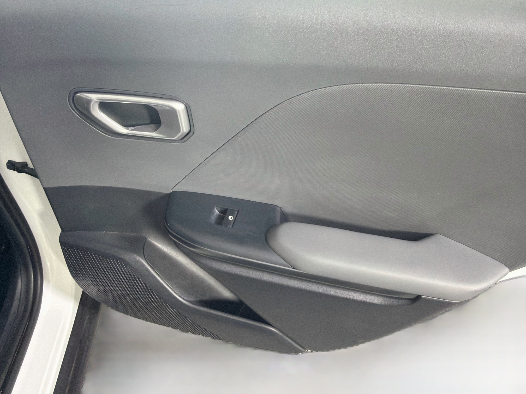 Used 2025 Kia K4 FWD image 28