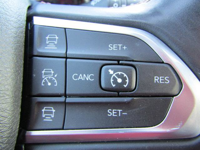 Used 2022 Jeep Compass Limited w/ Elite Group image 22