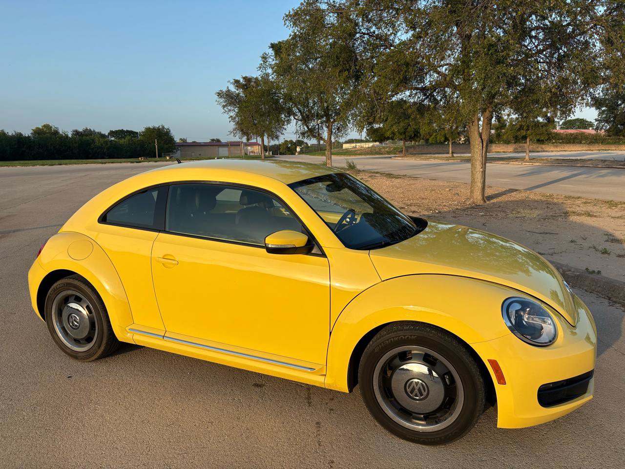 Used 2012 Volkswagen Beetle 2.5 FWD image 54