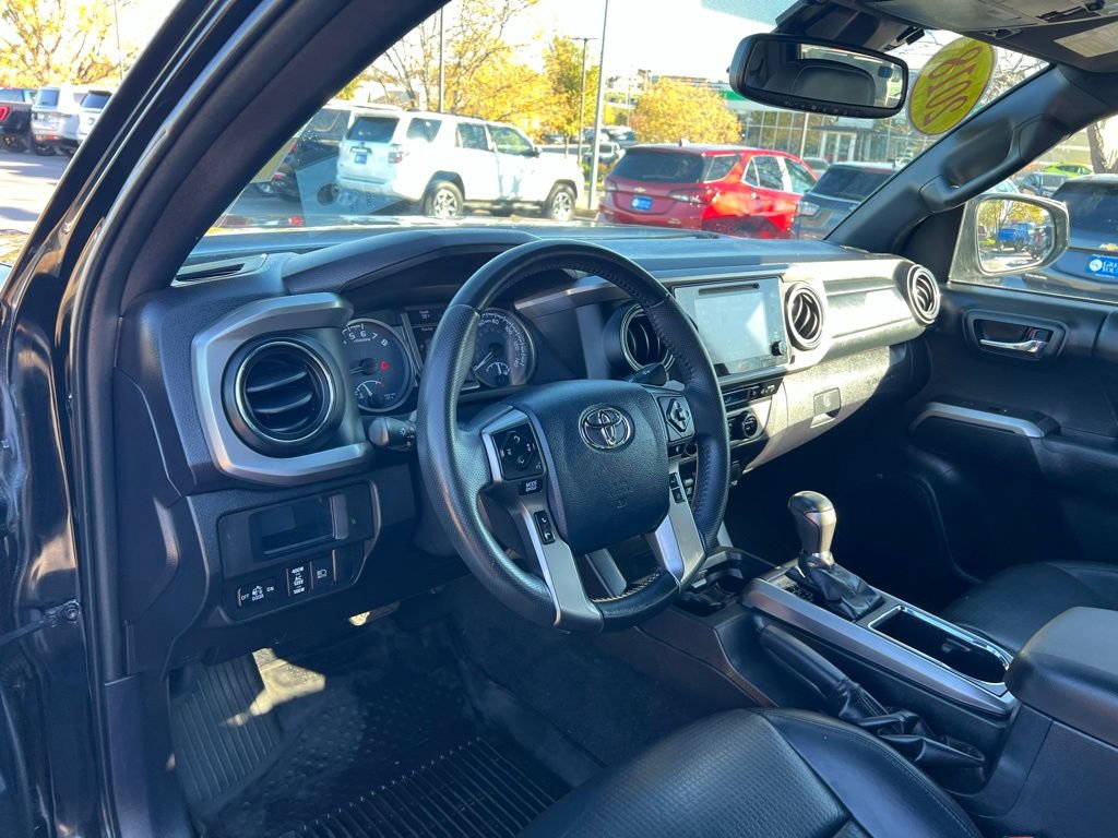 Used 2018 Toyota Tacoma Limited image 17