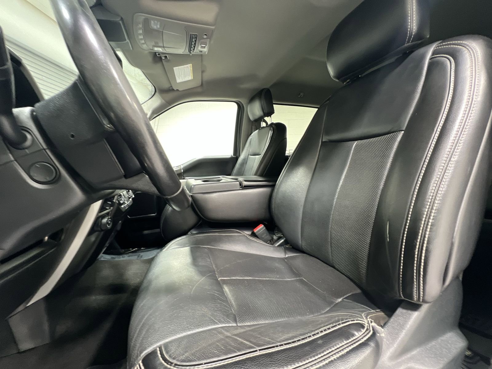 Used 2020 Ford F350 Lariat w/ Lariat Ultimate Package image 11