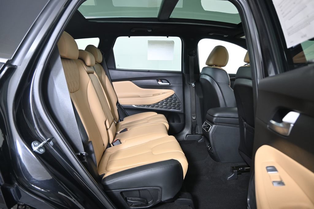 Used 2023 Hyundai Santa Fe Calligraphy AWD/4WD image 16
