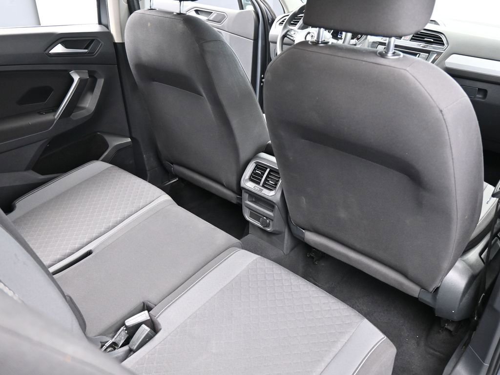 Used 2021 Volkswagen Tiguan S image 36