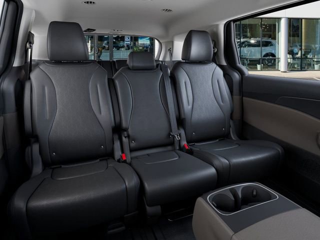 New 2026 Kia Carnival image 16