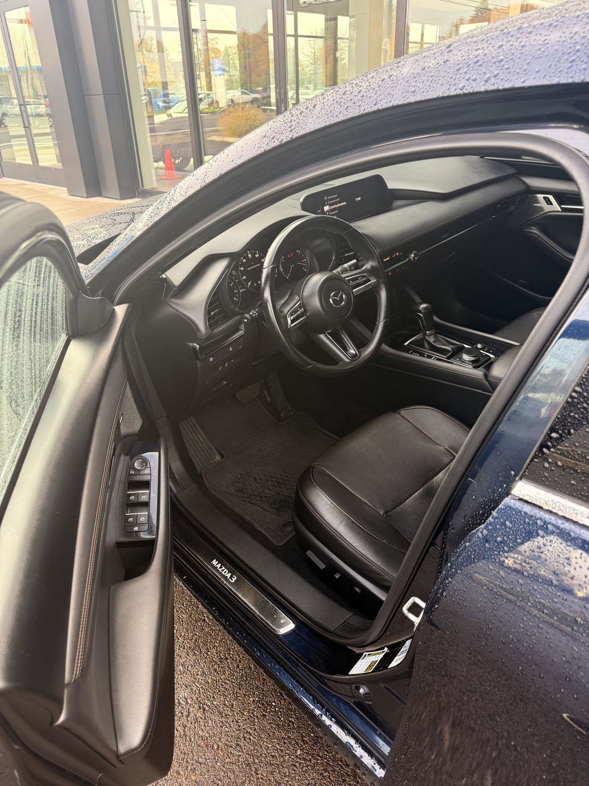 Used 2019 MAZDA MAZDA3 AWD Hatchback w/ Premium Pkg image 9