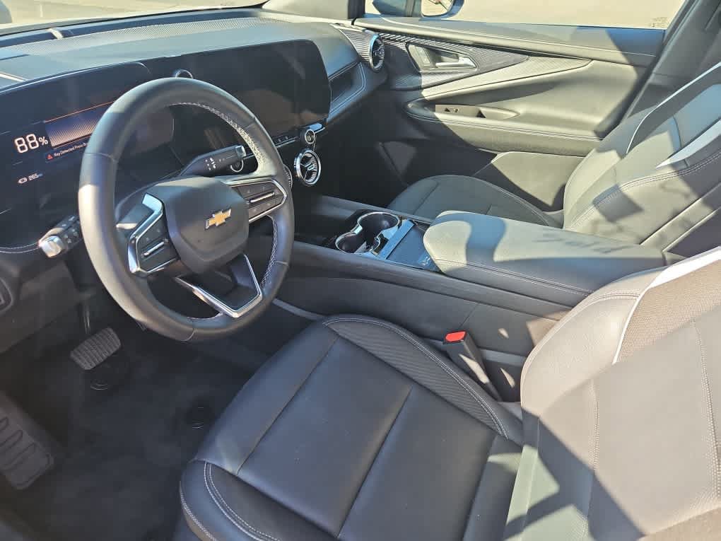 Used 2024 Chevrolet Blazer EV LT AWD/4WD image 12