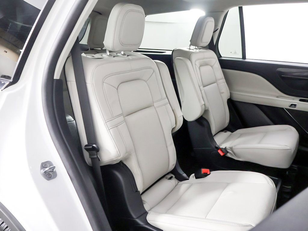 Used 2025 Lincoln Aviator Reserve w/ Illumination Package image 36