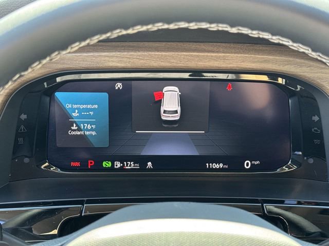 Used 2024 Volkswagen Atlas SE image 27