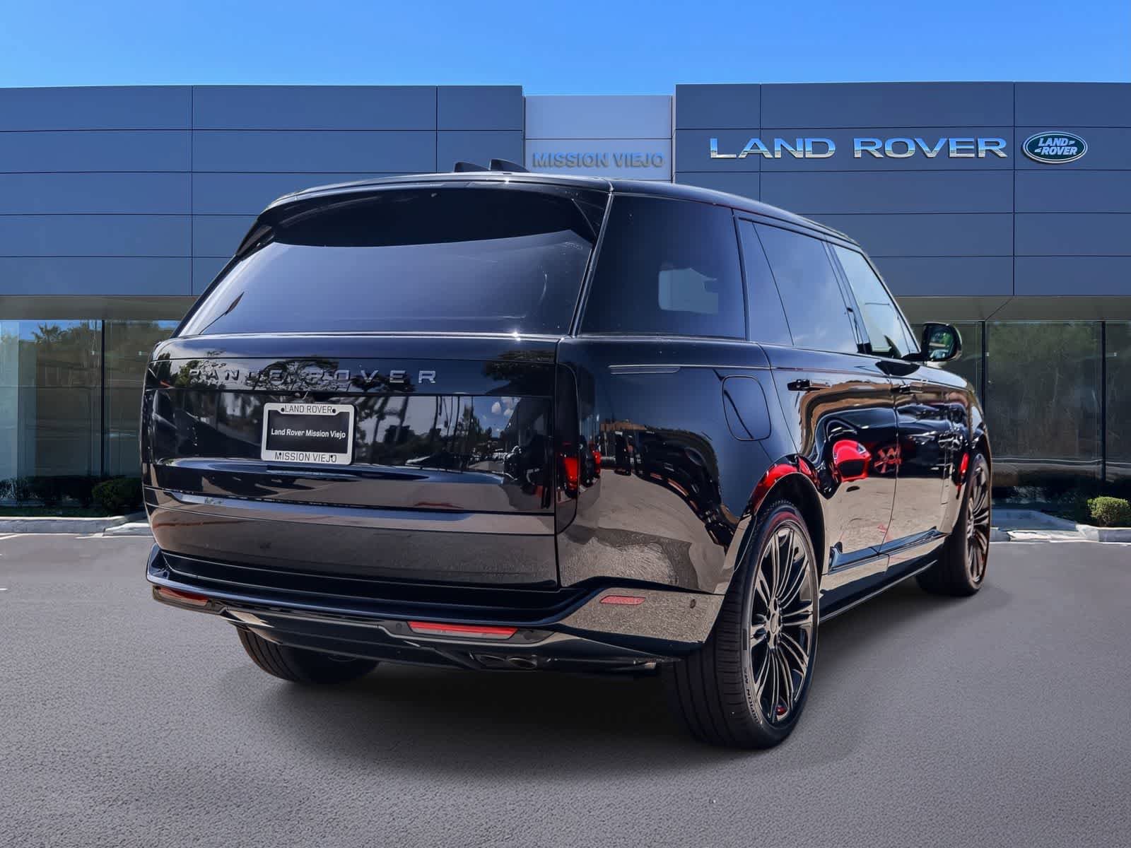 New 2026 Land Rover Range Rover Long Wheelbase Autobiography AWD/4WD image 4